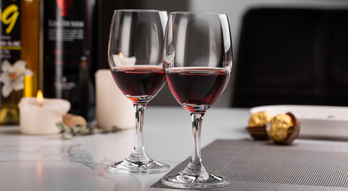 wine tasting glass