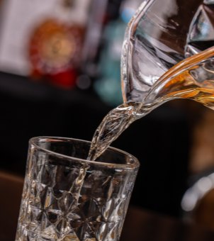 diamond pattern glass cup