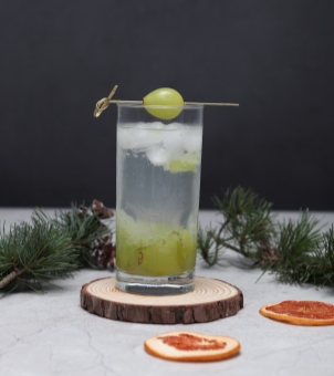 high‑clarity durable glass tumbler made from strong soda lime material