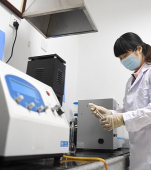 Raw material testing Testing of quartz sand materials used in glassware manufacturing