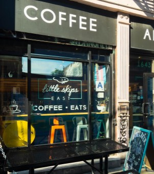 Cafés & Coffee Shops Cafés & Coffee Shops